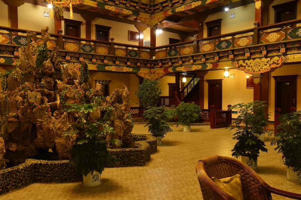 شانغريلا Lanting Yipin Hotel المظهر الخارجي الصورة